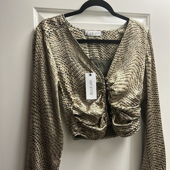 ELLEJAY CAT BLOUSE and NICOLE Pants - Picture 12 of 13